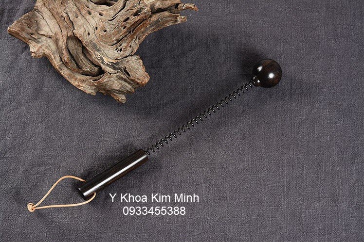 Búa lò xo gõ huyệt đạo kinh lạc bị tắt nghẽn